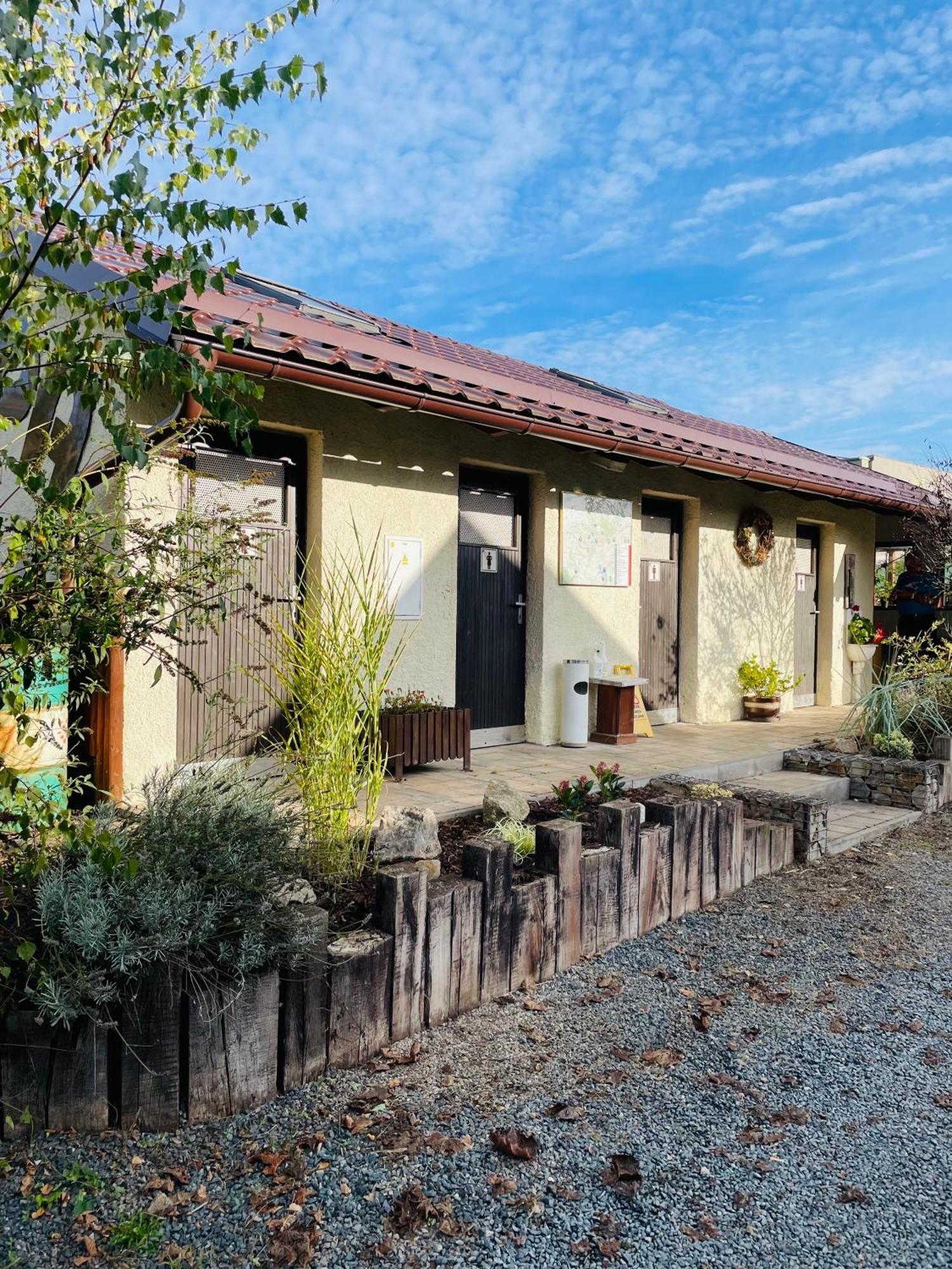 Hotel Camp Alpa Ostrovačice Zewnętrze zdjęcie